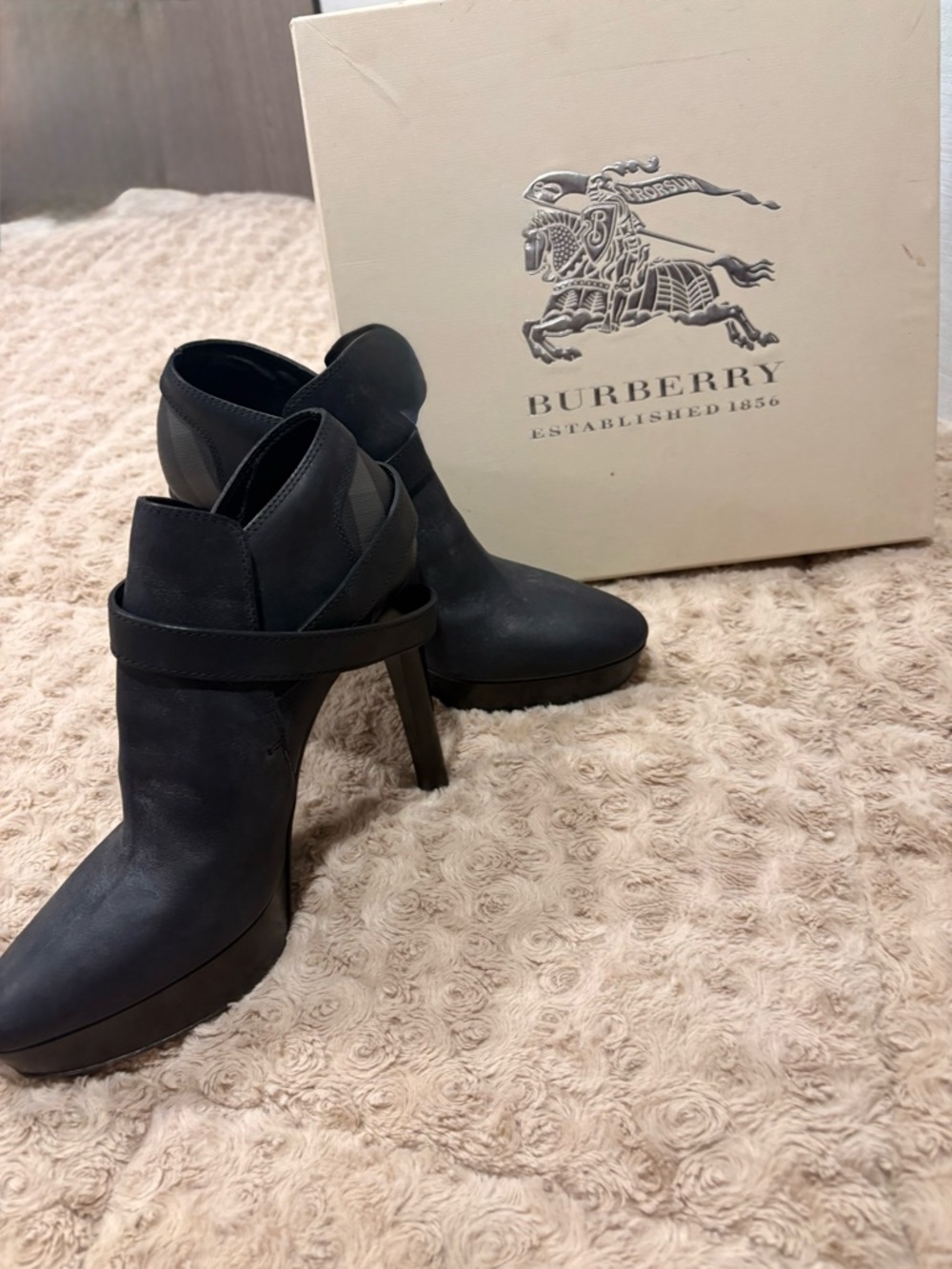 Burberry Charcoal Grey High-Heel Ankle Boots with Wrap Strap - Picture 3 of 5